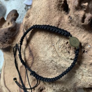 Makramee`-Armband mit Edelstahl-Zwischenteil "Sonne"