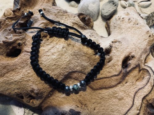 Makramee`-Armband mit Naturstein- und Sterlingsilberperlen